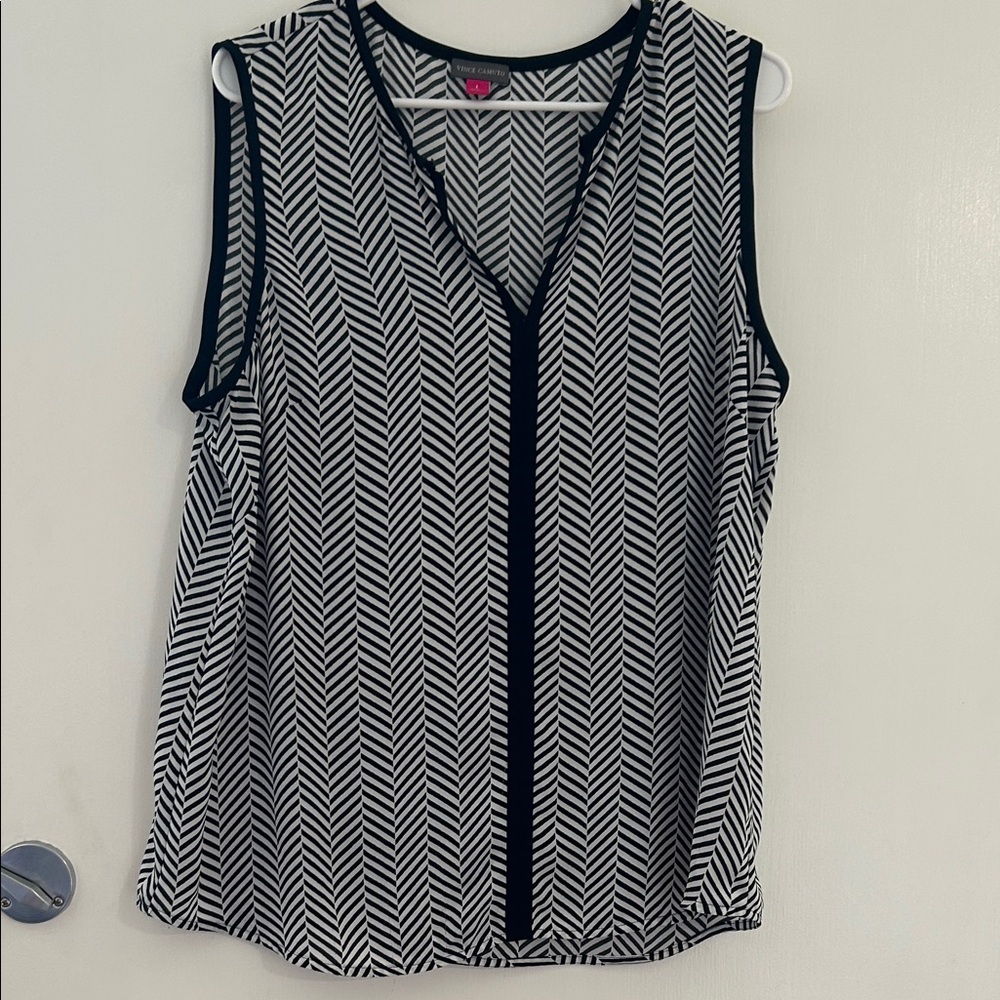 Vince Camuto Monochrome Chevron Sleeveless Top